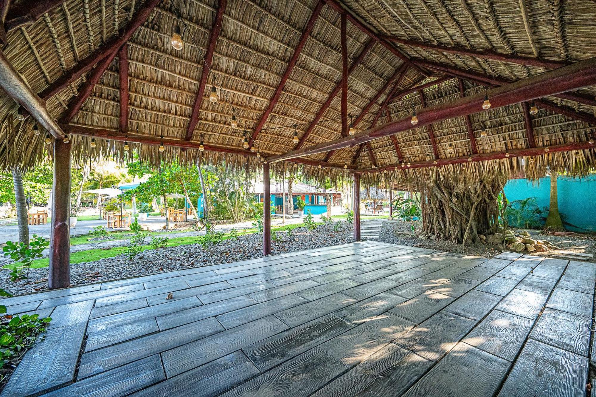 Beach Break Resort & Cr Surf Camp Jacó Екстериор снимка