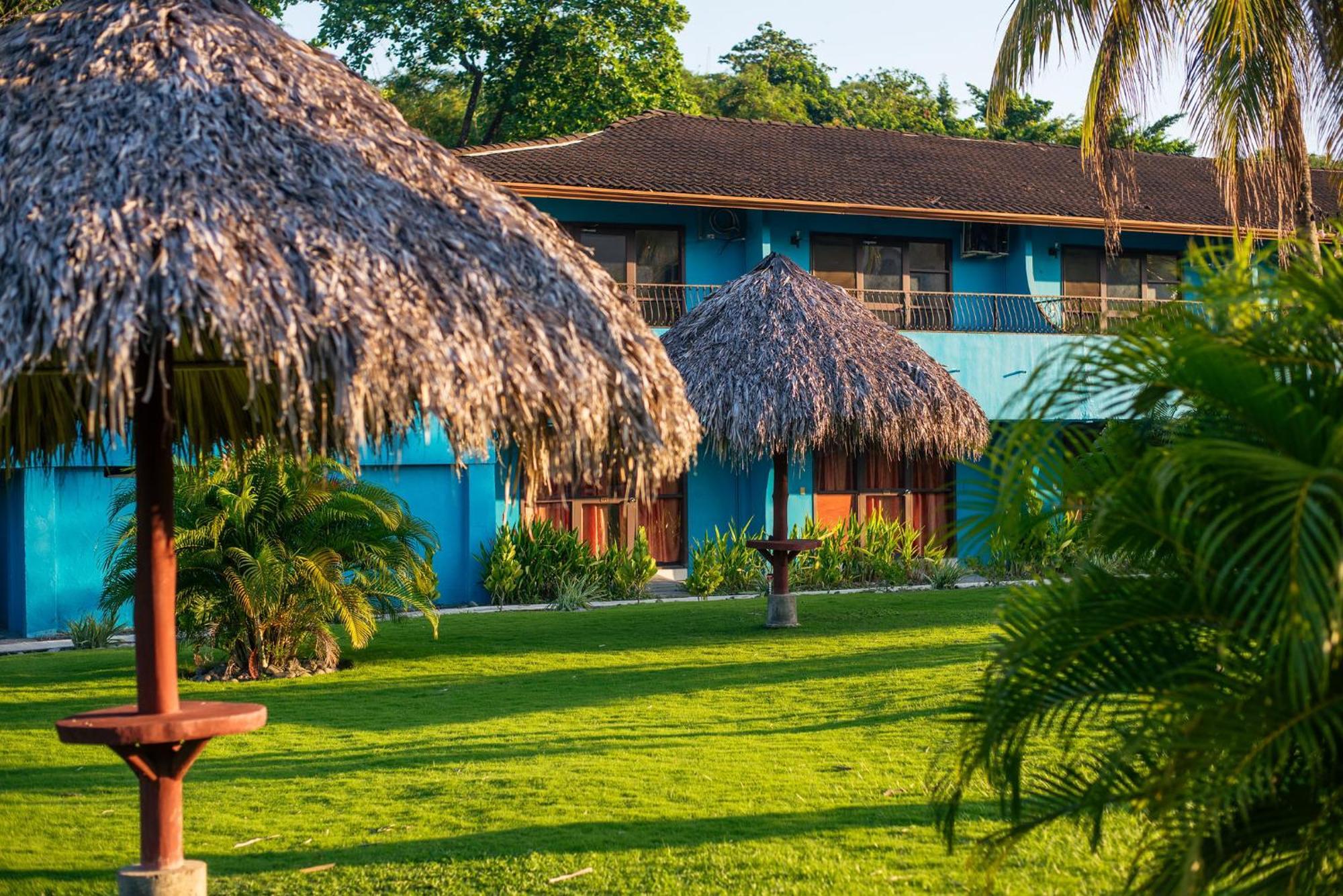 Beach Break Resort & Cr Surf Camp Jacó Екстериор снимка