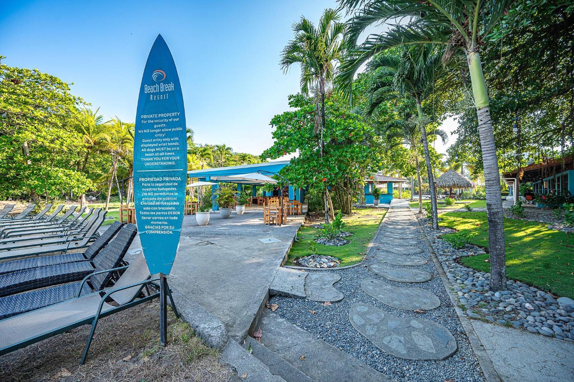 Beach Break Resort & Cr Surf Camp Jacó Екстериор снимка