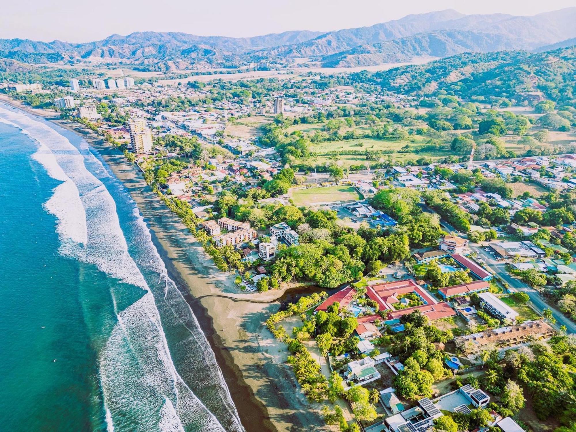 Beach Break Resort & Cr Surf Camp Jacó Екстериор снимка