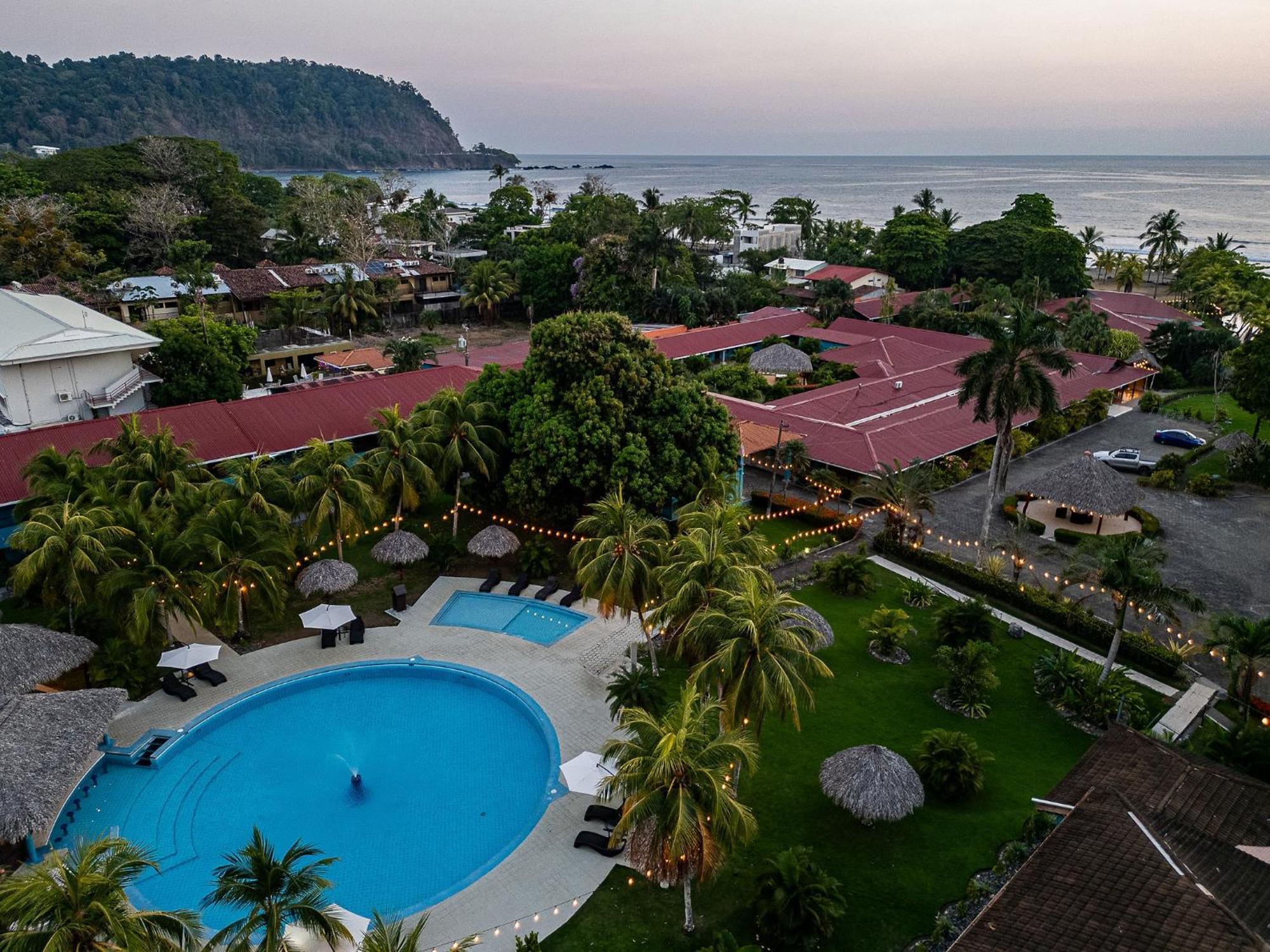 Beach Break Resort & Cr Surf Camp Jacó Екстериор снимка