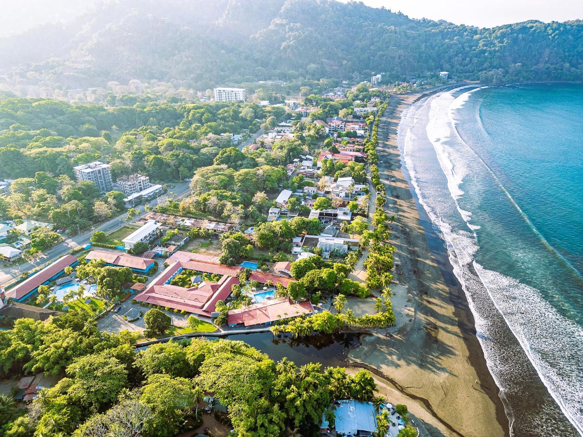 Beach Break Resort & Cr Surf Camp Jacó Екстериор снимка