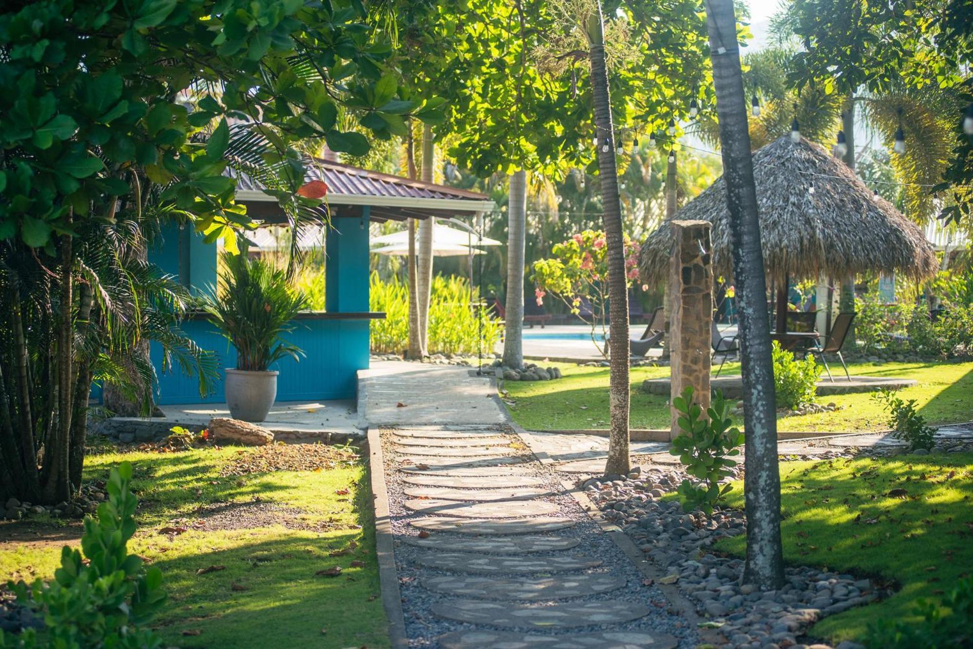Beach Break Resort & Cr Surf Camp Jacó Екстериор снимка