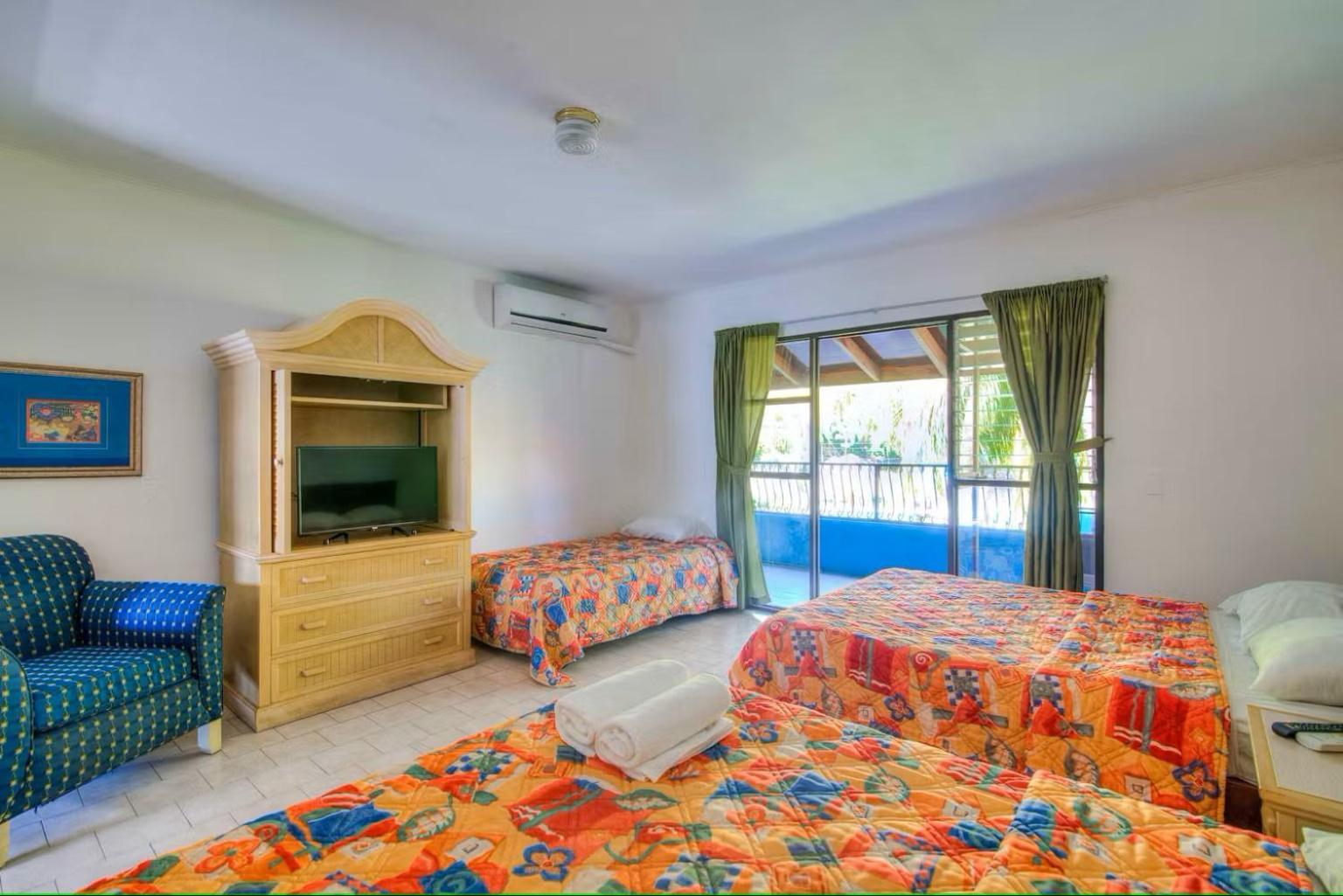 Beach Break Resort & Cr Surf Camp Jacó Екстериор снимка